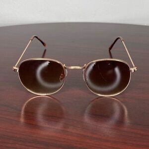 Women sunglasses with brown lenses
